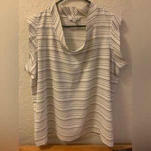 CAbi woman’s shirt.